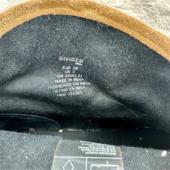 NWOT H&M Beige Suede Fringes Ankle Boots - Picture 7 of 7